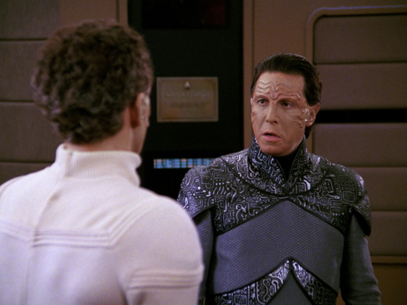 Illustration for article titled Los trajes más locos e increíbles de Star Trek: La nueva generación